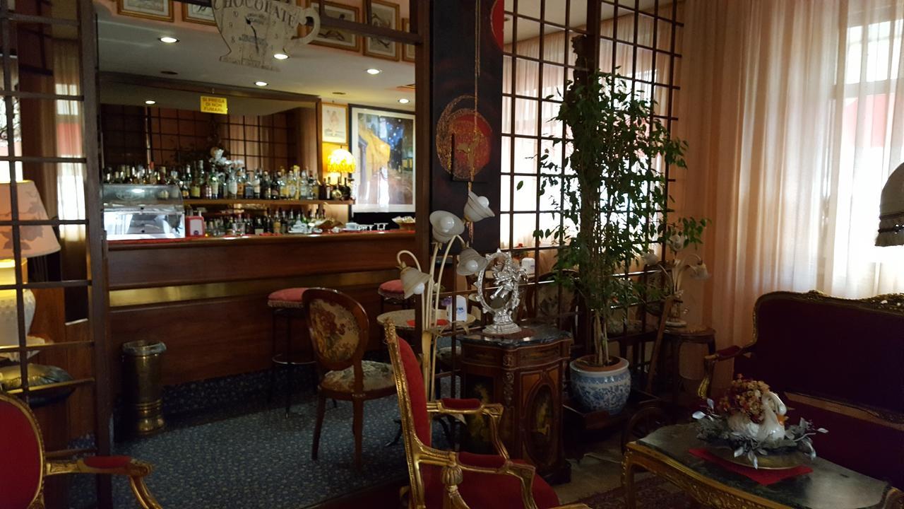 Hotel Royal 알레산드리아 외부 사진